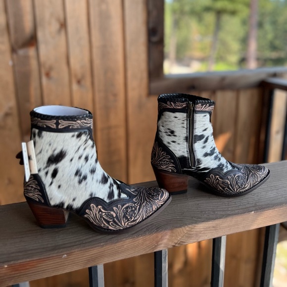 Hand Tooled Leather Cowhide Women Bootie Boot Boho Western Shoe Glennchester - Picture 6 of 15